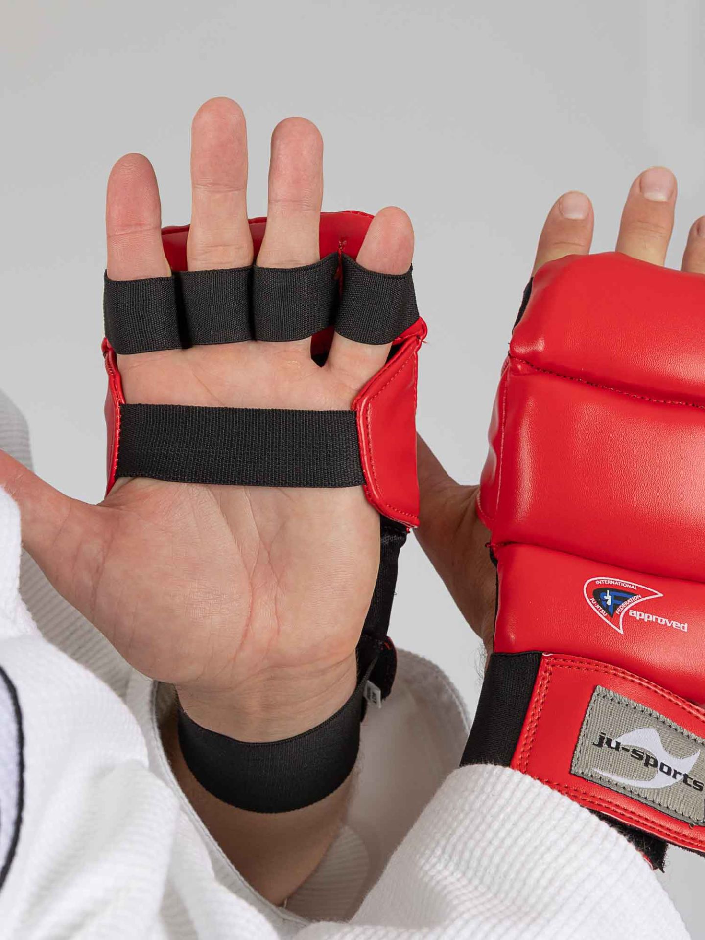 Element 8 von 8 (Bild) – Ju-Jutsu Handschutz Section pro rot