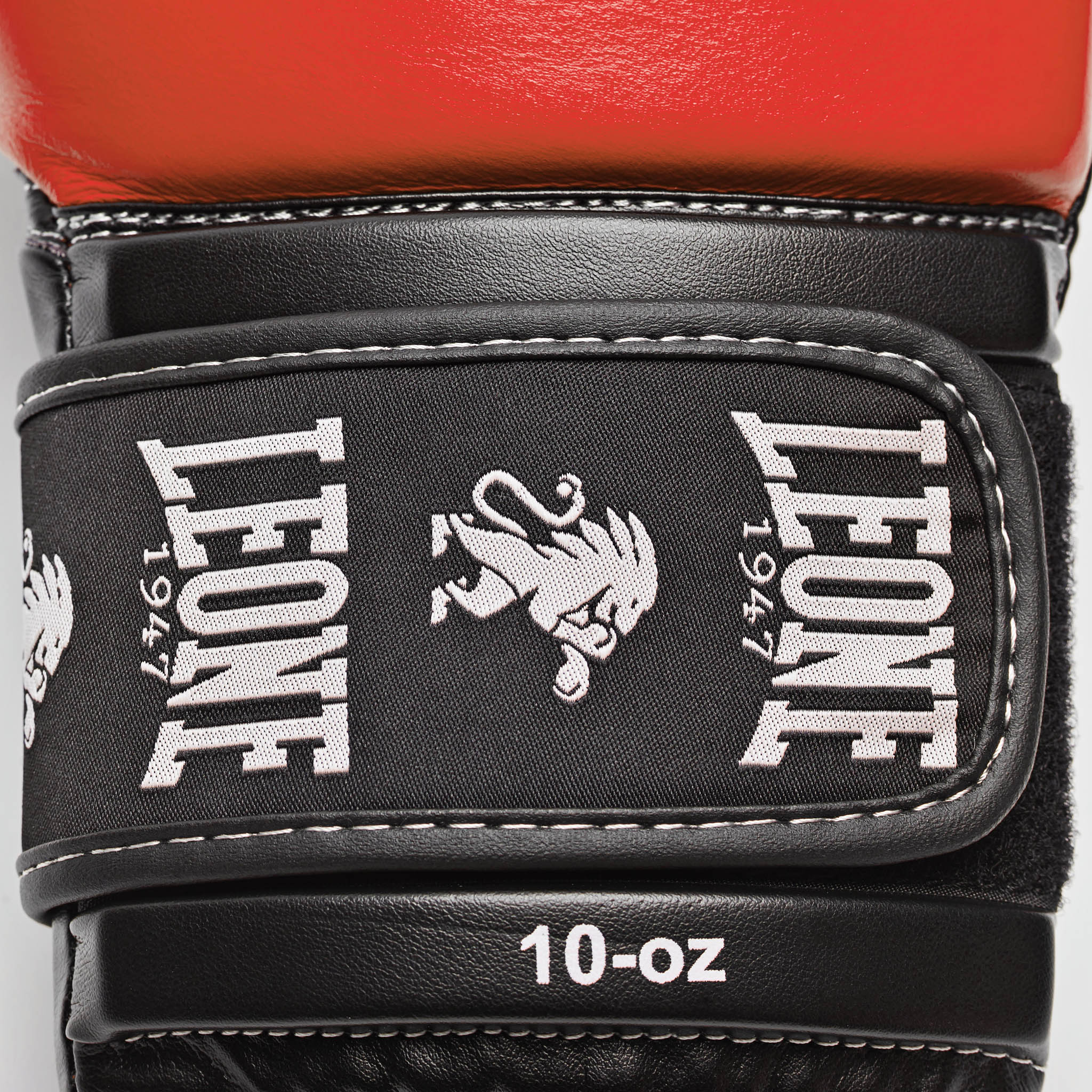 GN207_03_13_Leone_Boxhandschuhe