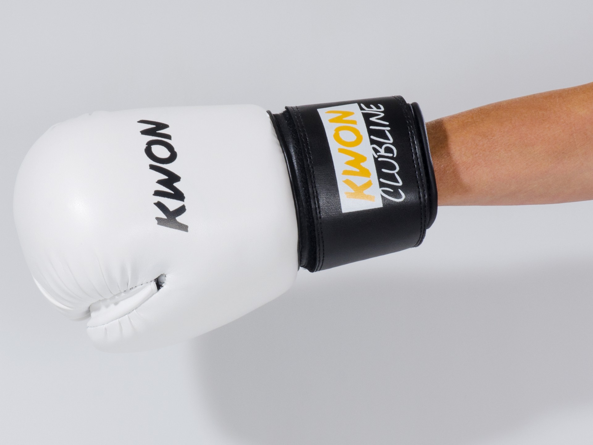 554005808_01_002_17_EMO